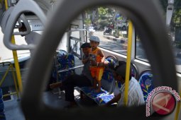 Bus Rapid Sepi Peminat