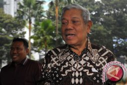 Bambang Soeharto Tak Hadiri Sidang