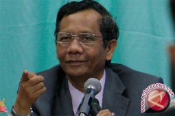 Usai tes COVID-19, Mahfud MD batasi bertemu dengan media
