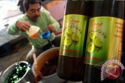 Turis Jerman Suka Sirop Mangrove Kotabaru