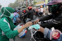 Puskesmas Koba Bagikan 2.200 Masker