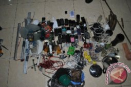 Satgas Kamtib Razia Lapas Narkotika Karang Intan