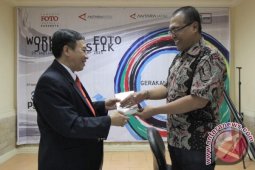 Pj Wali Kota Surabaya Targetkan Partisipasi Pilkada Meningkat