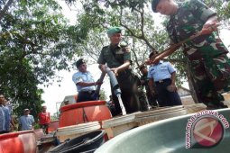 Bantuan Air Bersih TNI