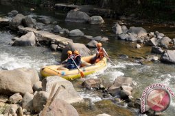 Wisata Alam Sungai Ciliwung