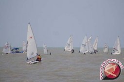 Perahu Tamu VIP Pertandingan Layar Tenggelam