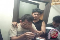 Kades ditangkap bawa ekstasi