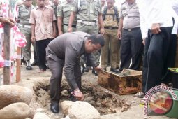 Masjid Al Munawwar Padangsidempuan Direnovasi