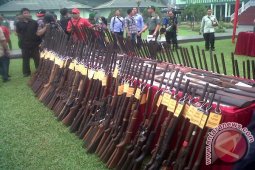 Kodam XII/TPR Musnahkan 335 Senpi Rakitan