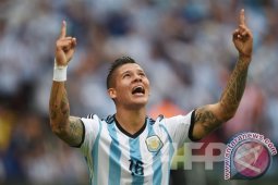 Manchester United minta Argentina tak sertakan Marcos Rojo