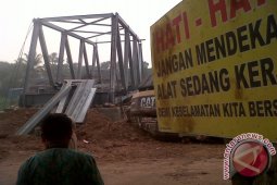 DPRD  Minta Pemprov Perjelas Status Jalan