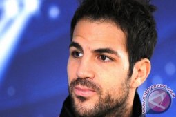 Pique: Fabregas Merupakan "Pioner" untuk Spanyol