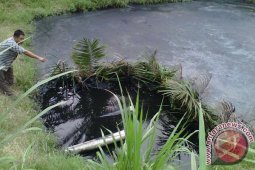 Legislator : Laporkan perusahaan buang limbah ke sungai