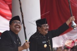 Gubernur Paparkan Peningkatan Ekonomi di Upacara HUT Jatim