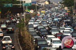 Pusat Kota Bandung macet imbas promo SPBU