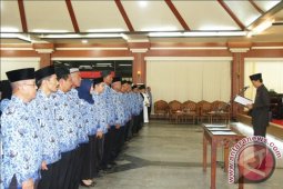 Bupati Lantik 90 Pejabat Dilingkungan Pemkab Tanah Laut