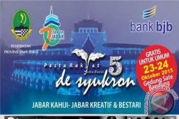 Gabungan Artis-Seniman Sunda Meriahkan HUT Jabar