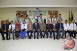 Gubernur : Layani Masyarakat Secara Profesional