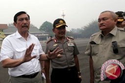 Luhut: sulit padamkan kebakaran lahan secepatnya