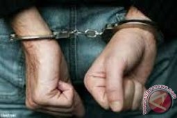 Polisi Evakuasi Penjambret Dikeroyok Massa di Tulungagung