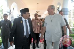 Gubernur Paparkan Perekonomian Jatim ke Pangeran Denmark