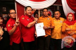 Hanura Surabaya Resmi Dukung Risma-Whisnu