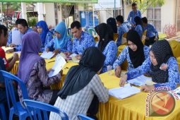 Bupati Serahkan 290 SK CPNS