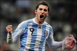 Argentina Panggil Higuian di Kualifikasi PD 2018