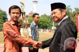 Pemkab Sidoarjo Serahkan Penghargaan Sumpah Pemuda