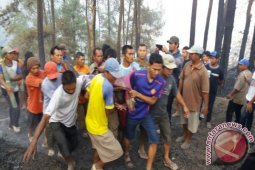 Perhutani Santuni Korban Kebakaran Hutan Ponorogo
