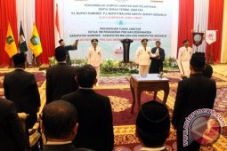 Gubernur Jatim Lantik Tiga Penjabat Bupati