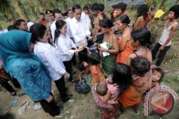 Peluh Jokowi di Bukit Suban Anak Dalam