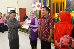 Subulussalam Juara Pavorit Lomba Kreasi Busana Daerah