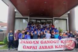 Pelatih dan Alet Jabar Prihatin Ulah Pendemo