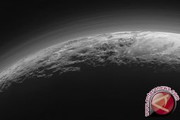Pluto Punya Gunung Api Es