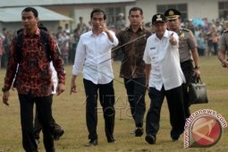 BENCANA ASAP - Presiden Jokowi sapa Suku Anak Dalam