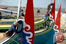 Perbaiki Perahu