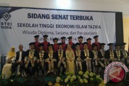 STEI Tazkia Siapkan Alumni Memasuki Dunia Kerja