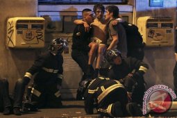 Lebih Dari 120 Orang Tewas Dalam Serangan Teror Paris
