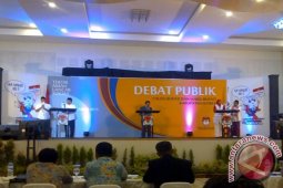 Debat Cabup-Cawabup Jember Kupas Pelayanan kepada Masyarakat