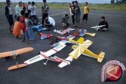 Santri Bisa Ciptakan Pesawat Aeromodelling