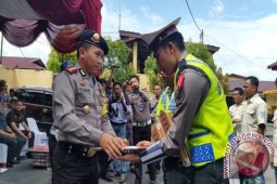 Delapan Personel Polres Labuhanbatu Terima Penghargaan