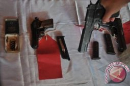 Pelelang AS Tolak Lelang Pistol Untuk Membunuh  Trayvon Martin