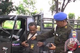 Sub Denpom Tebingtinggi Gelar Razia Atribut TNI