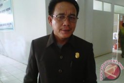 Legislator Mukomuko libatkan tenaga ahli gali PAD