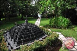 Ingin Menginap di Candi Ikonik Tanah Air ?