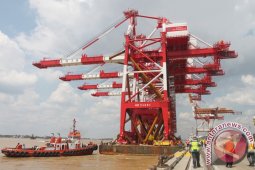 South Kalimantan's exports, imports surplus US$596.90 million