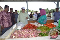 Bupati Abdya Tinjau Aktifitas Pasar Baru Setia