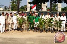 Saban Tanam Penghijauan Makam Pahlawan
