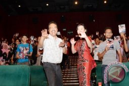 Wagub Jatim-Sutradara "Brush With Danger" Nobar di Surabaya